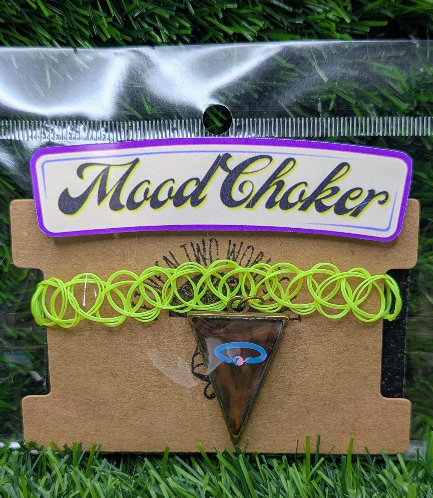 Moody Chokers